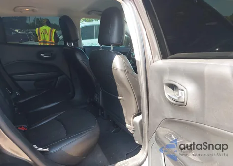 2021 Jeep Compass Altitude Fwd из США, поврежденный, VIN 3C4NJCBB4MT501873